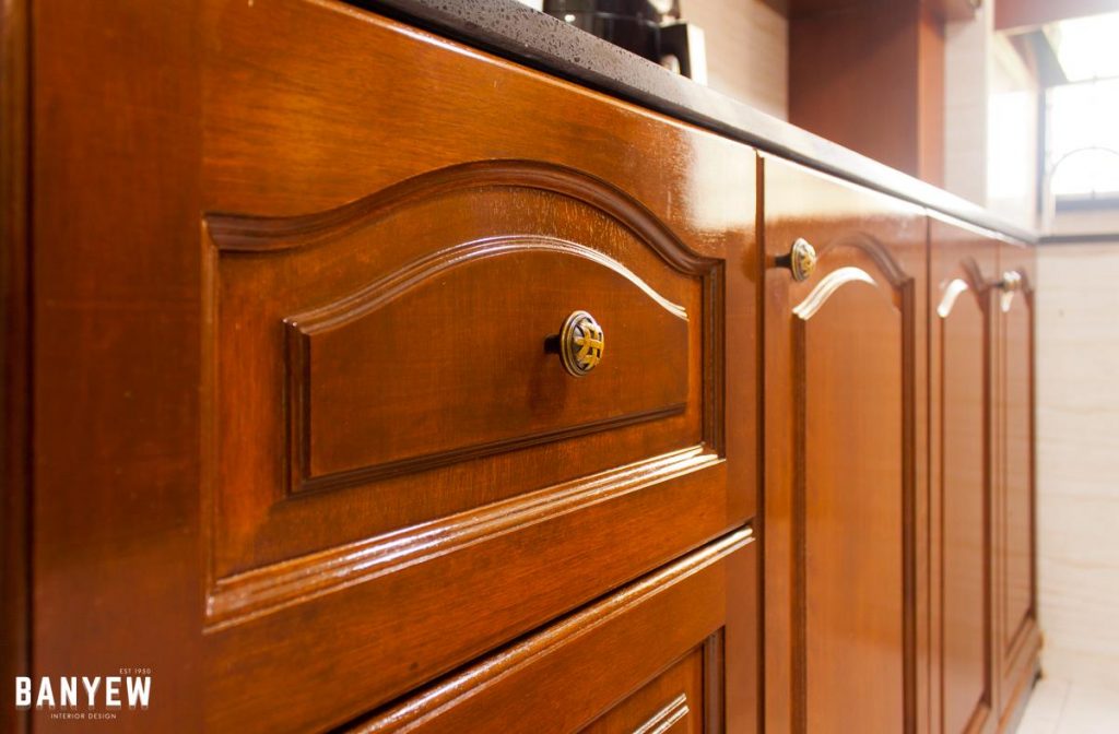 wood cabinets, traditional interior design